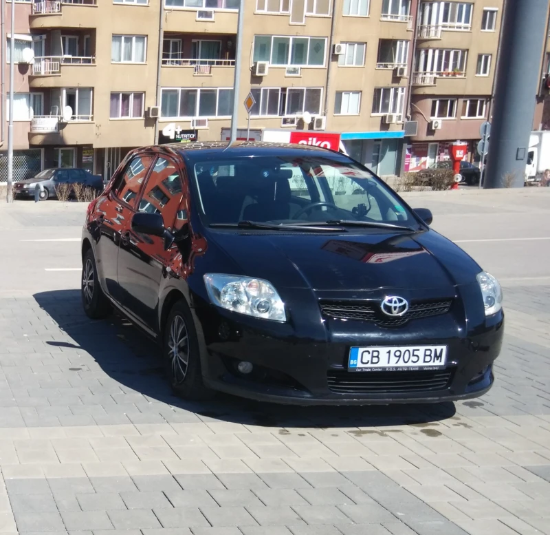 Toyota Auris 1.4 D4-D, снимка 2 - Автомобили и джипове - 52694505