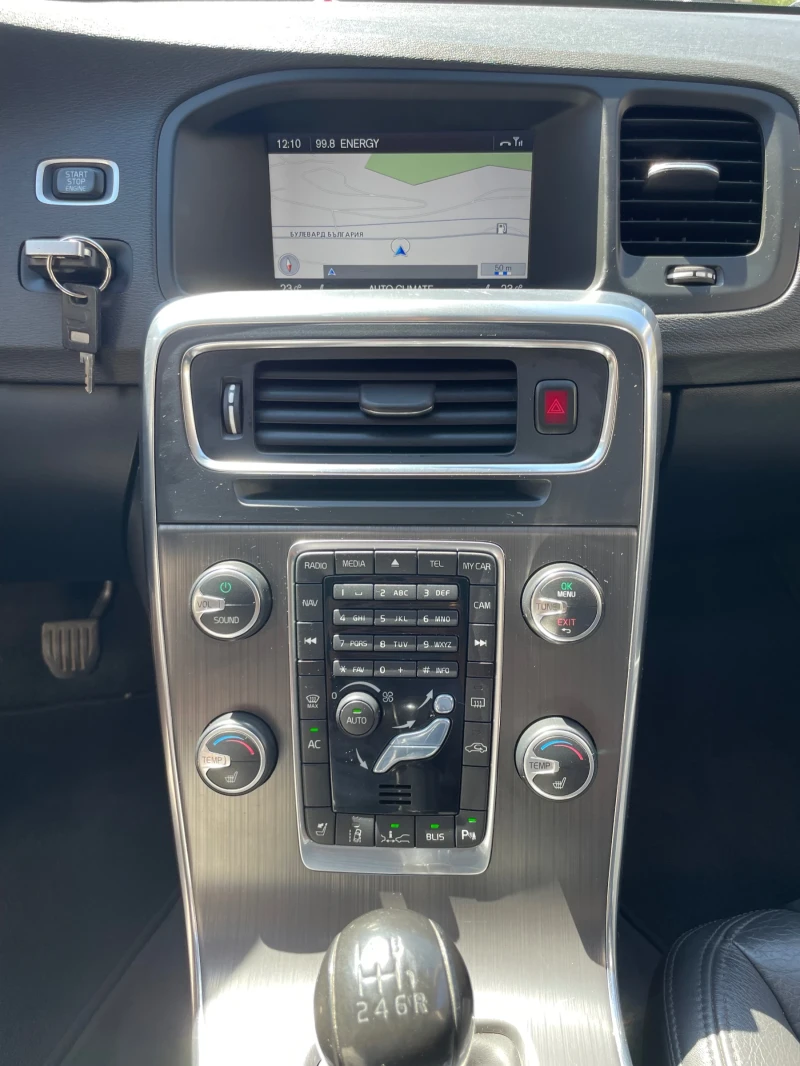 Volvo S60 D5 2.4 SUMMUM, снимка 10 - Автомобили и джипове - 52851479