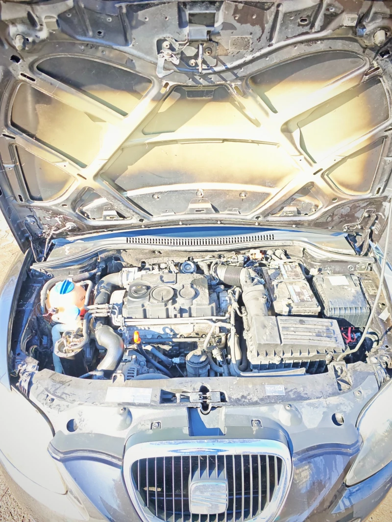 Seat Leon 2.0 TDI DSG, снимка 11 - Автомобили и джипове - 53473639