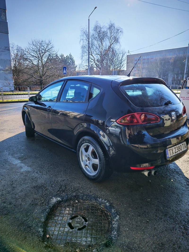 Seat Leon 2.0 TDI DSG, снимка 3 - Автомобили и джипове - 53473639