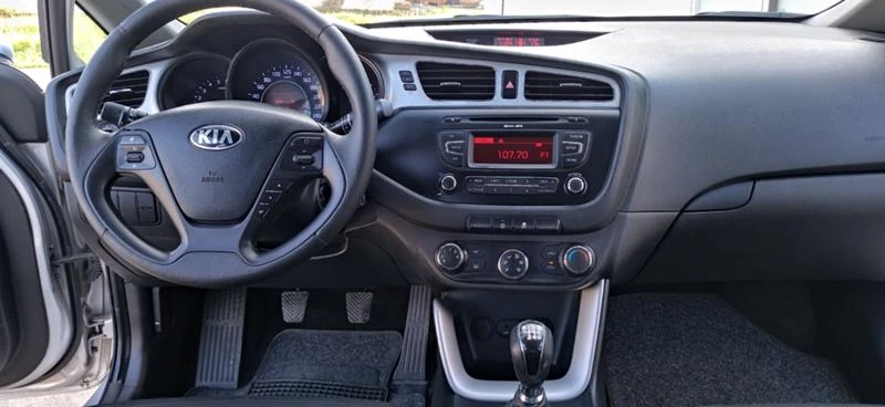 Kia Ceed 1.4 crdi 90к.с., снимка 9 - Автомобили и джипове - 46796337