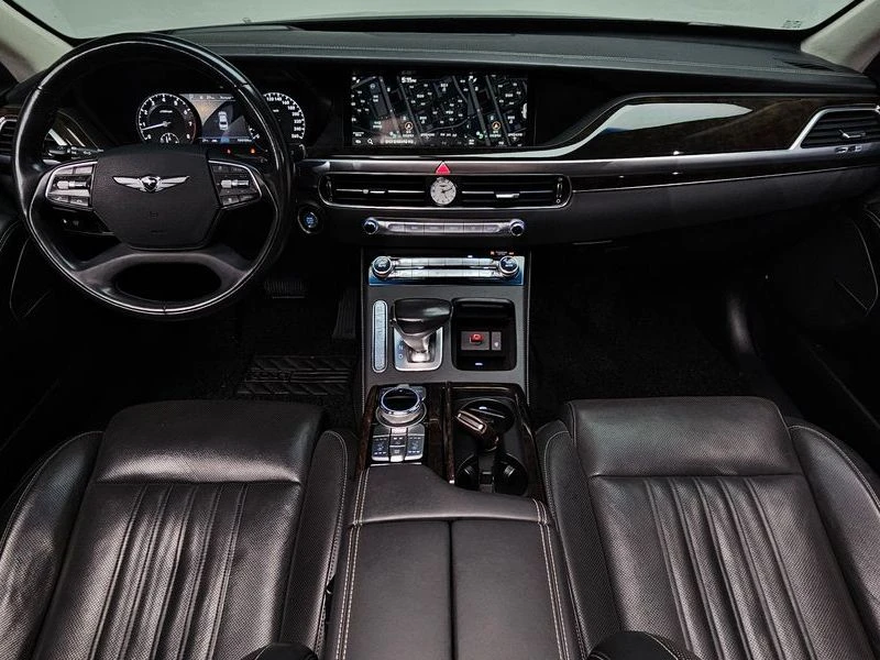 Genesis G90 3.8 Automatic, снимка 9 - Автомобили и джипове - 55606072