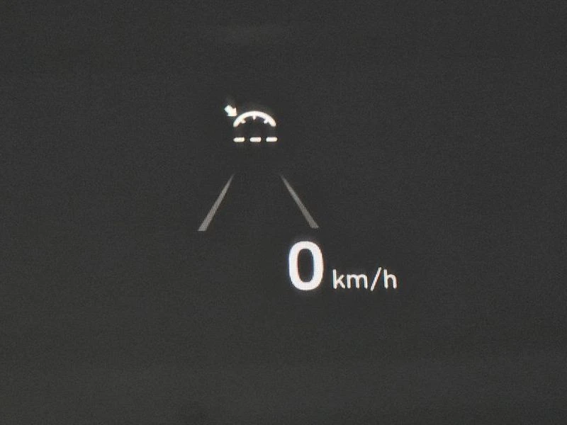 Genesis G90 3.8 Automatic, снимка 12 - Автомобили и джипове - 55606072