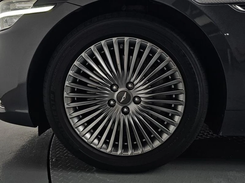 Genesis G90 3.8 Automatic, снимка 5 - Автомобили и джипове - 55606072