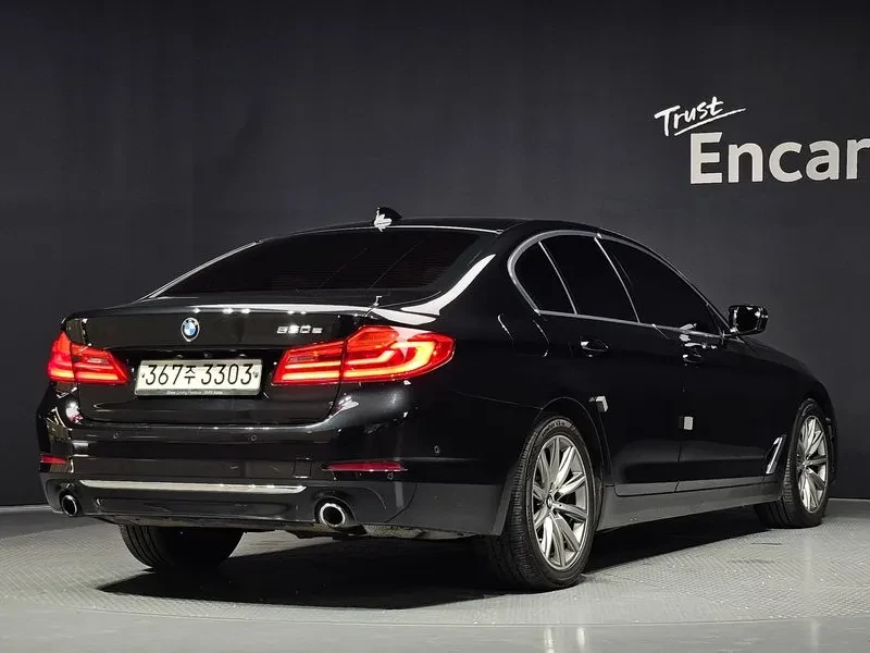 BMW 520 E Luxury, снимка 2 - Автомобили и джипове - 56071223