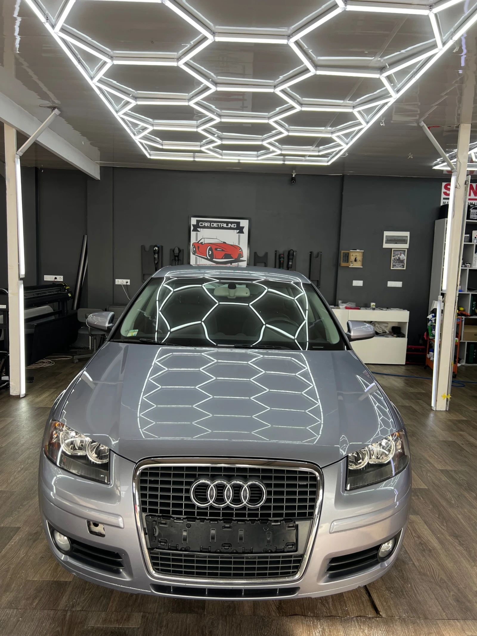 Audi A3 1.6i Автоматик, снимка 1