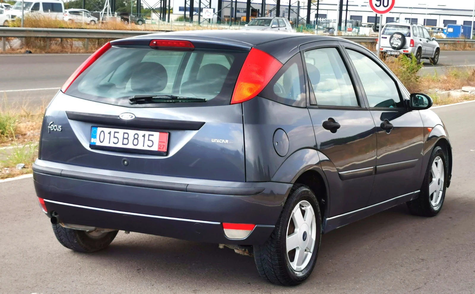 Ford Focus 1.6i 101ks - изображение 4