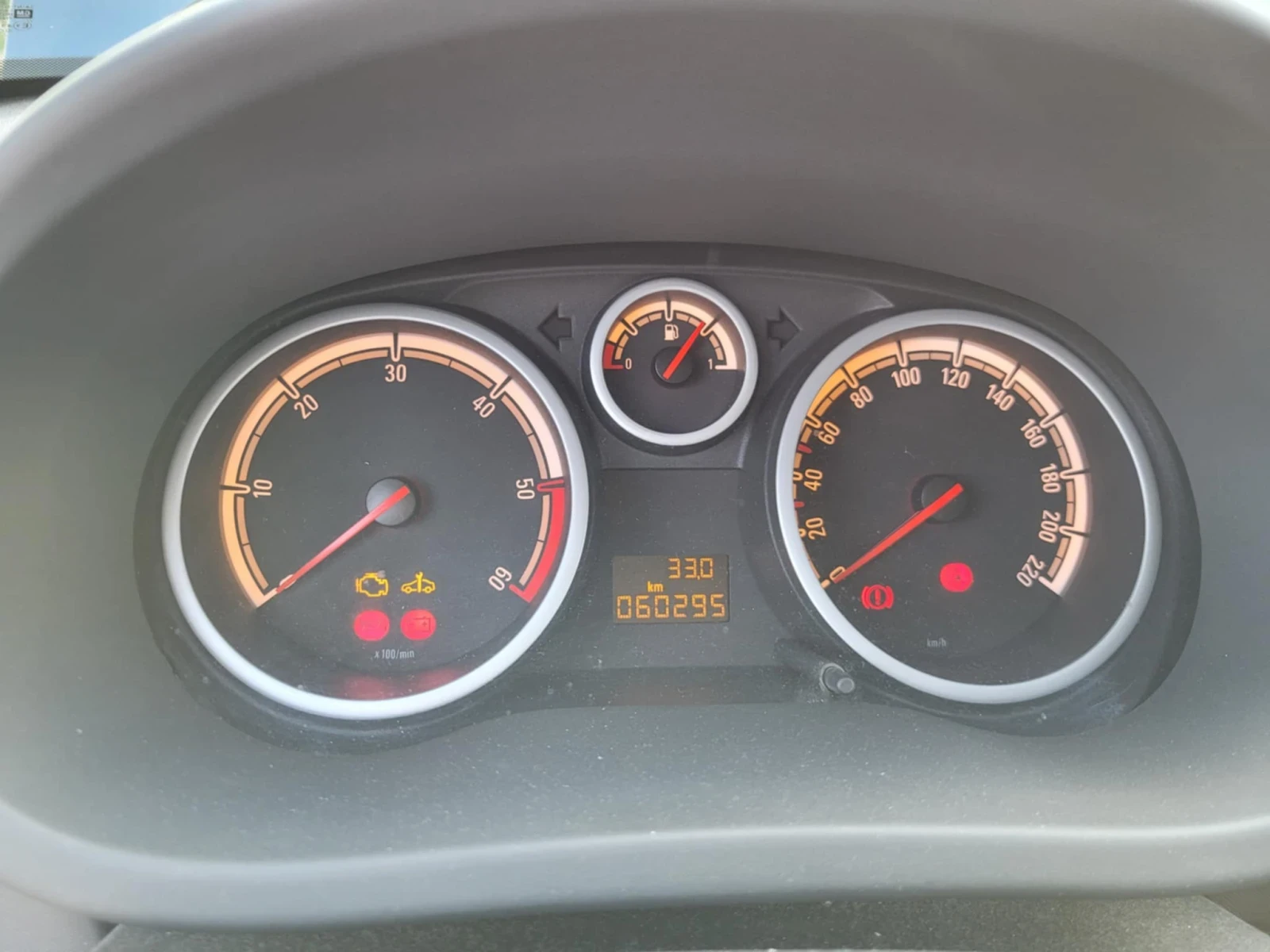 Opel Corsa CDTI, 60295 km - изображение 9