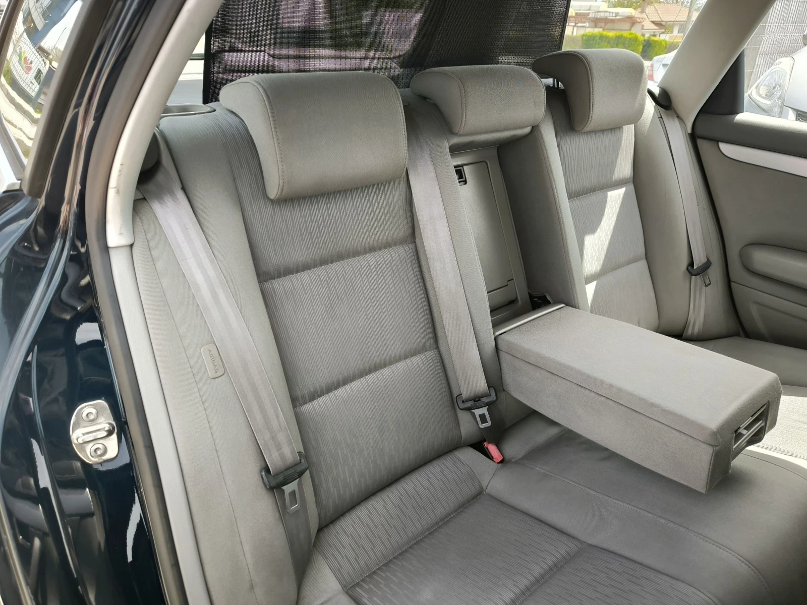 Audi A4 2.0TDI Automatic  | Mobile.bg — изображение 11