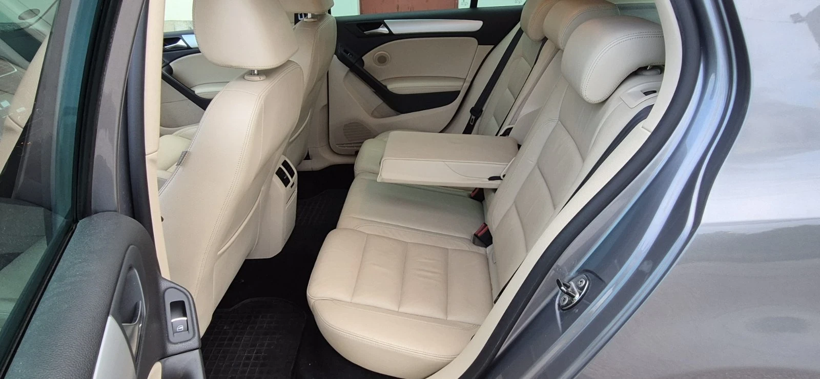VW Golf 2.0 TDI AUTOMAT - изображение 9