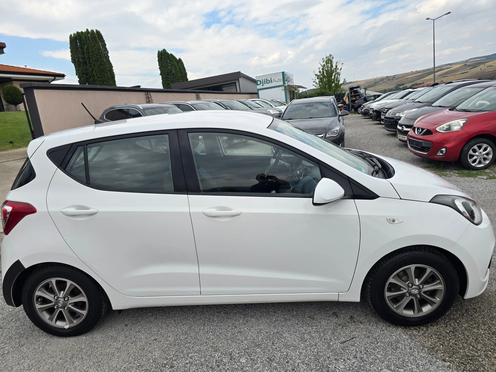 Hyundai I10 1.2I-87K.C- Intro Edition-EURO5B - изображение 4