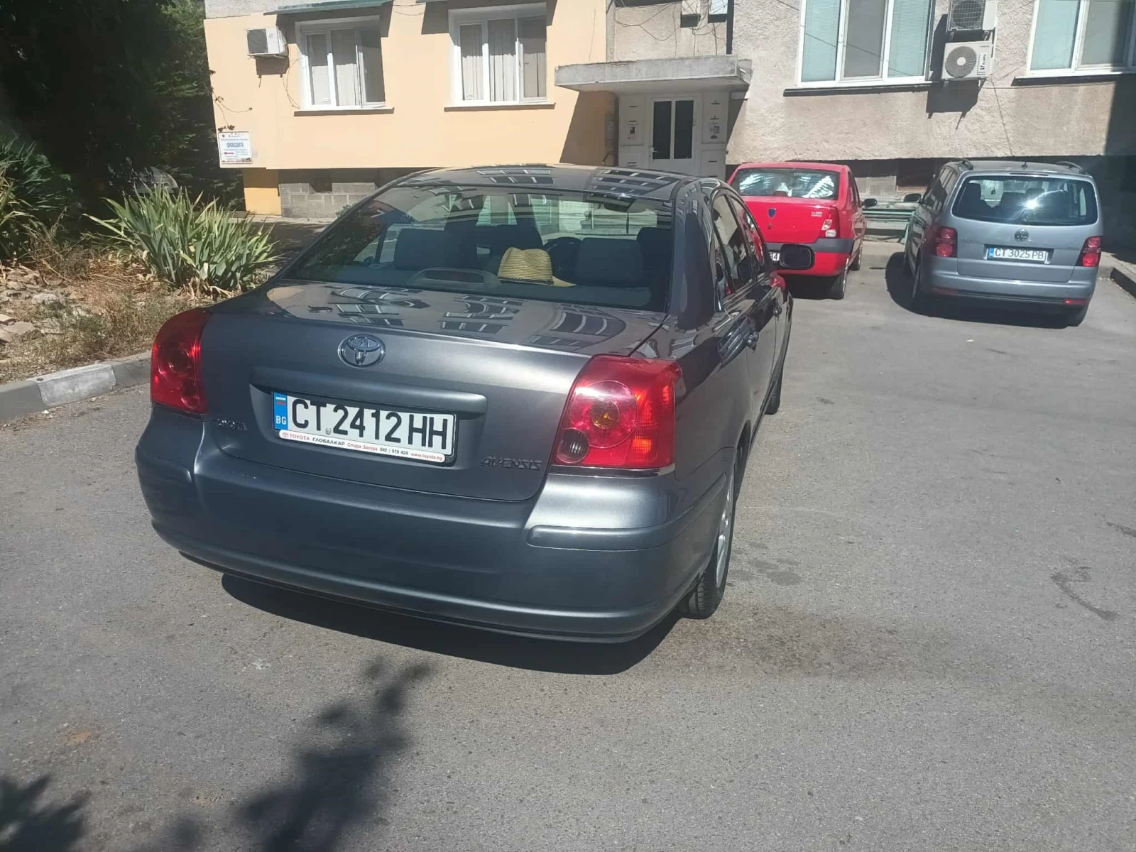 Toyota Avensis  - изображение 3