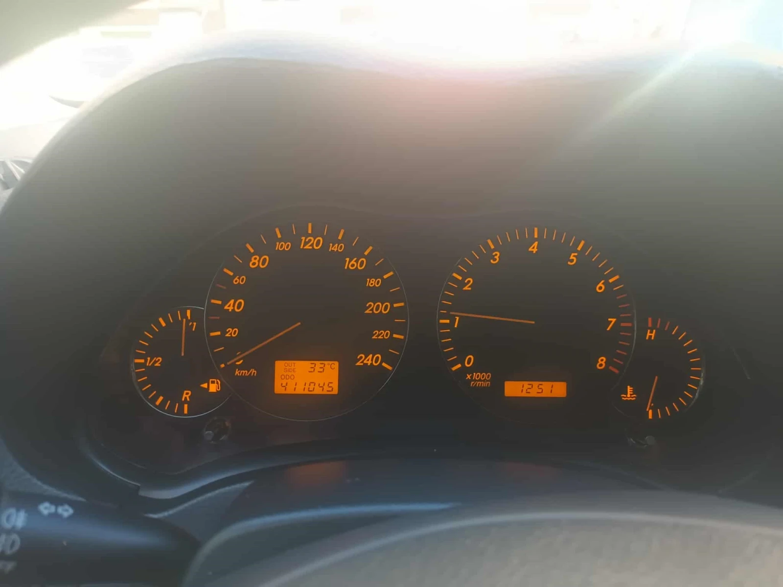 Toyota Avensis  - изображение 7