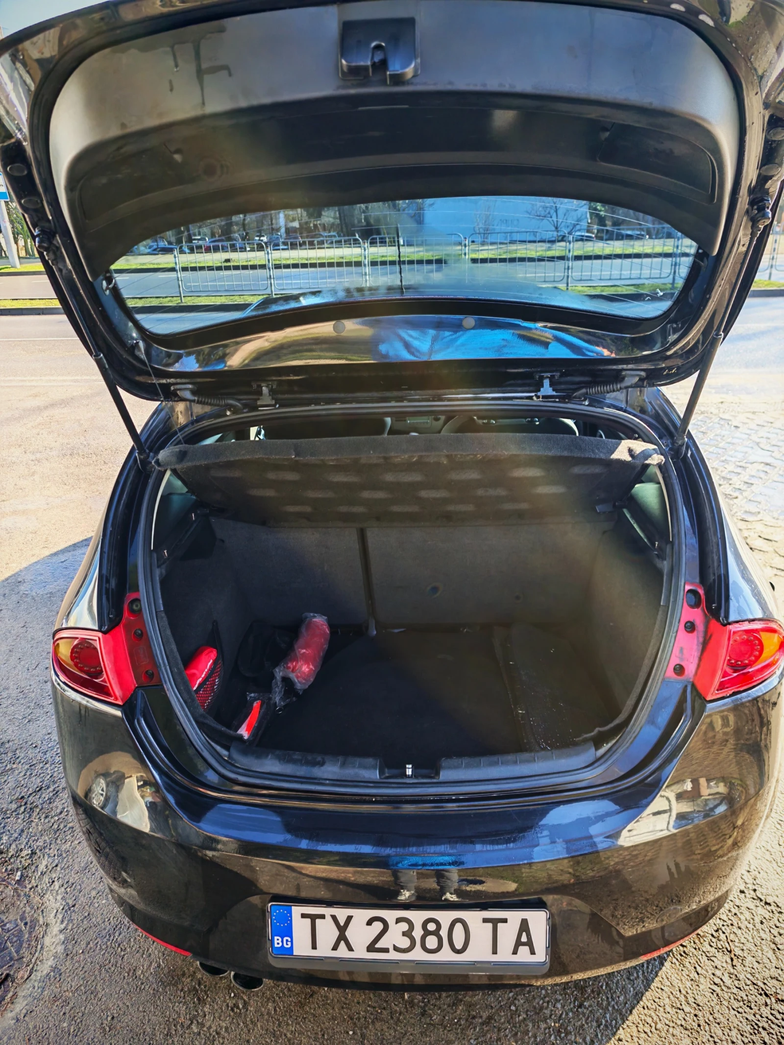 Seat Leon 2.0 TDI DSG | Mobile.bg � ����������� 12