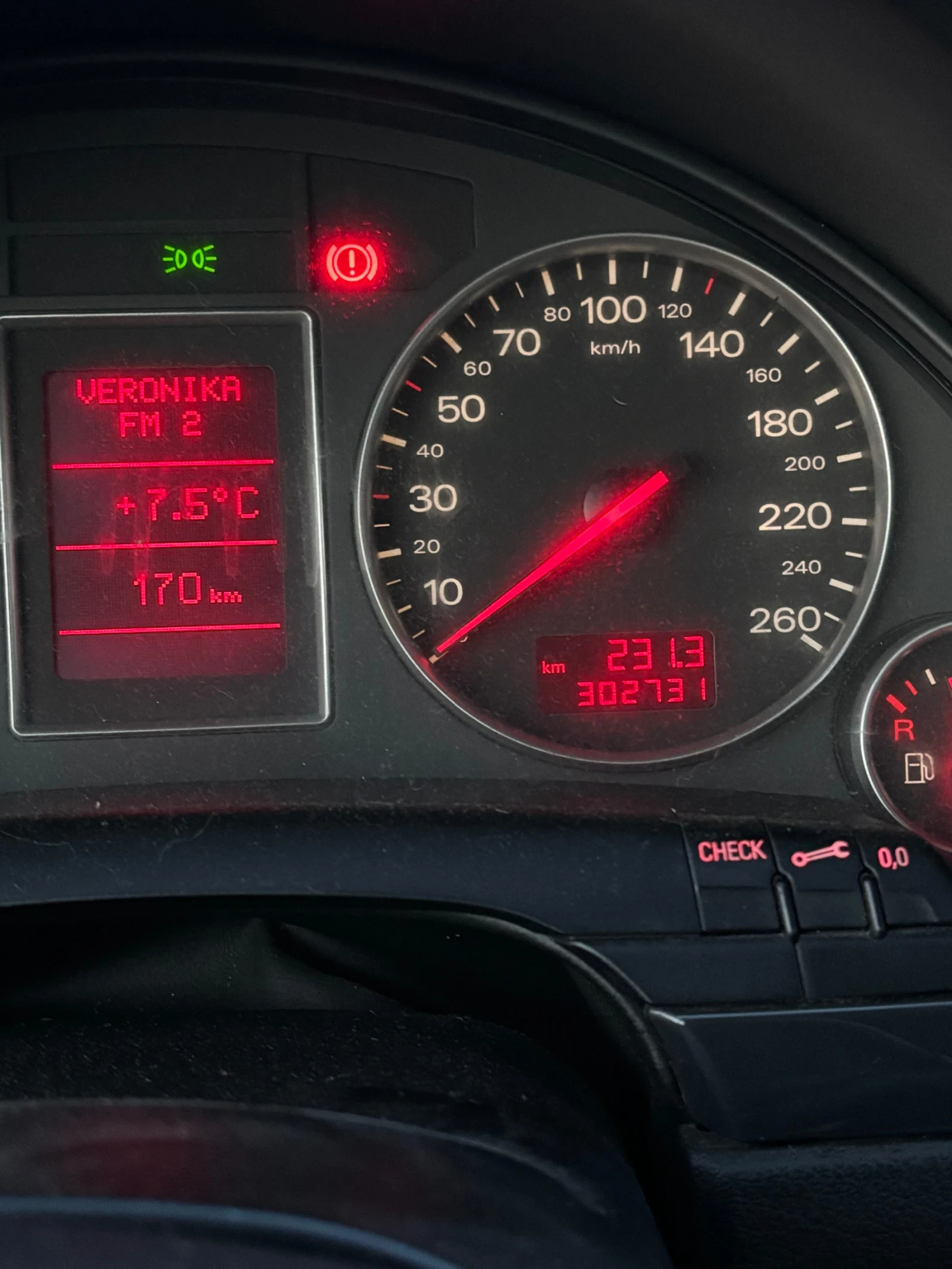 Audi A4 | Mobile.bg � ����������� 10