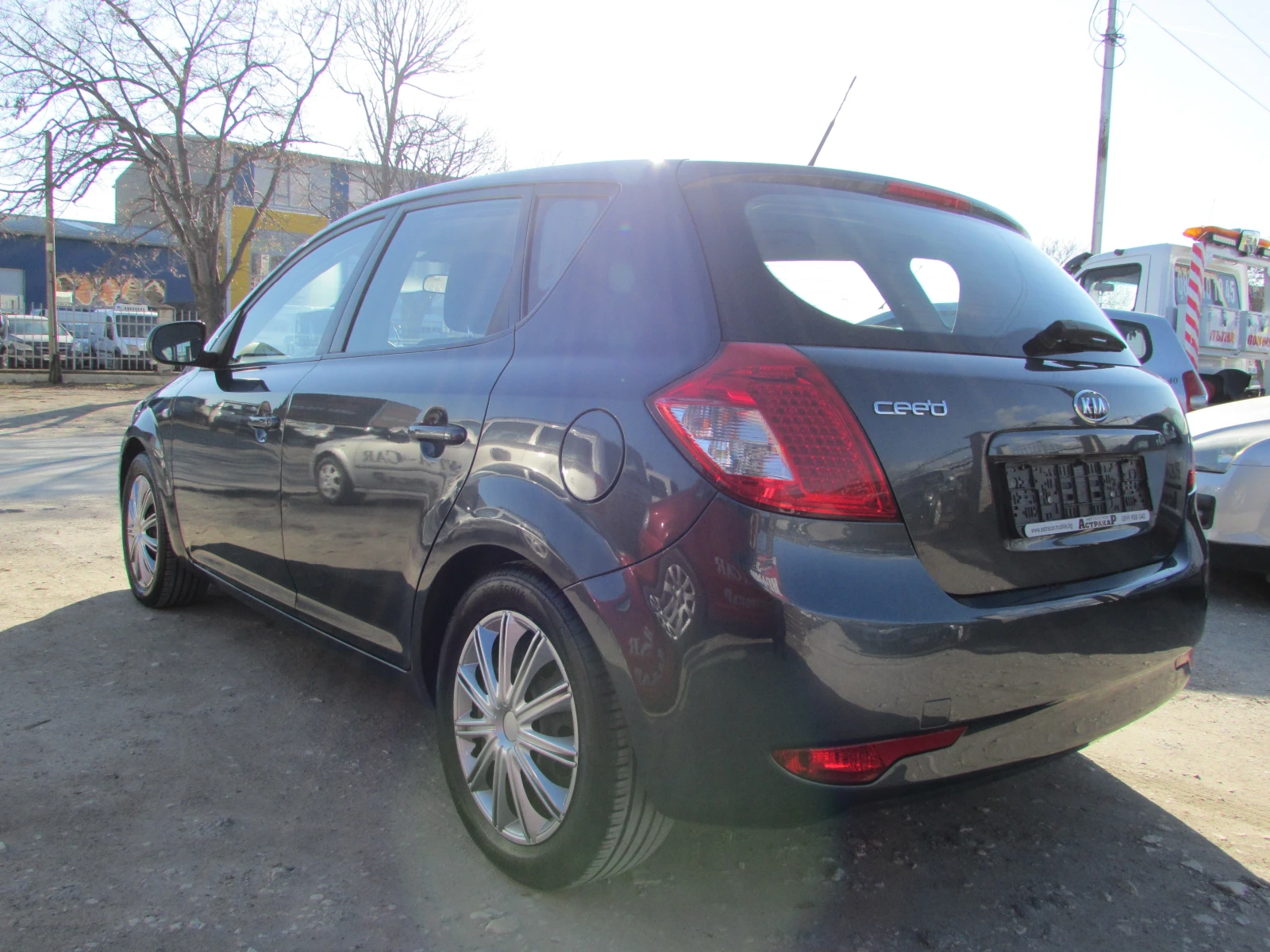 Kia Ceed 1.4i GPL EURO5, снимка 6 - Автомобили и джипове - 53748606