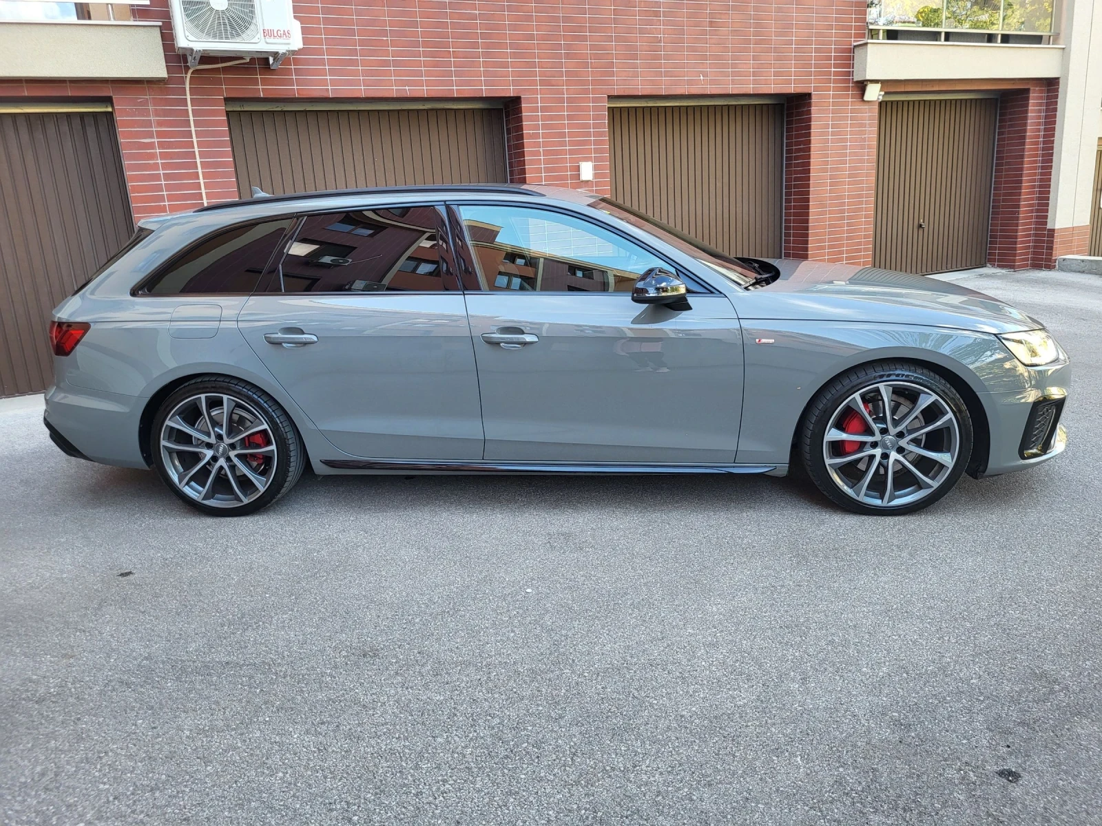 Audi A4 2.0 DIZEL S-LINE AVTOMAT , снимка 5 - Автомобили и джипове - 53802547