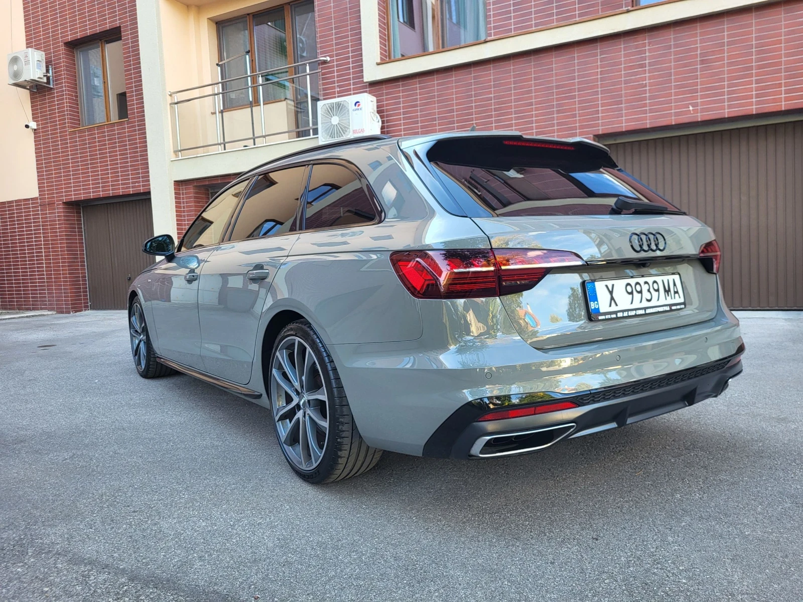 Audi A4 2.0 DIZEL S-LINE AVTOMAT , снимка 8 - Автомобили и джипове - 53802547