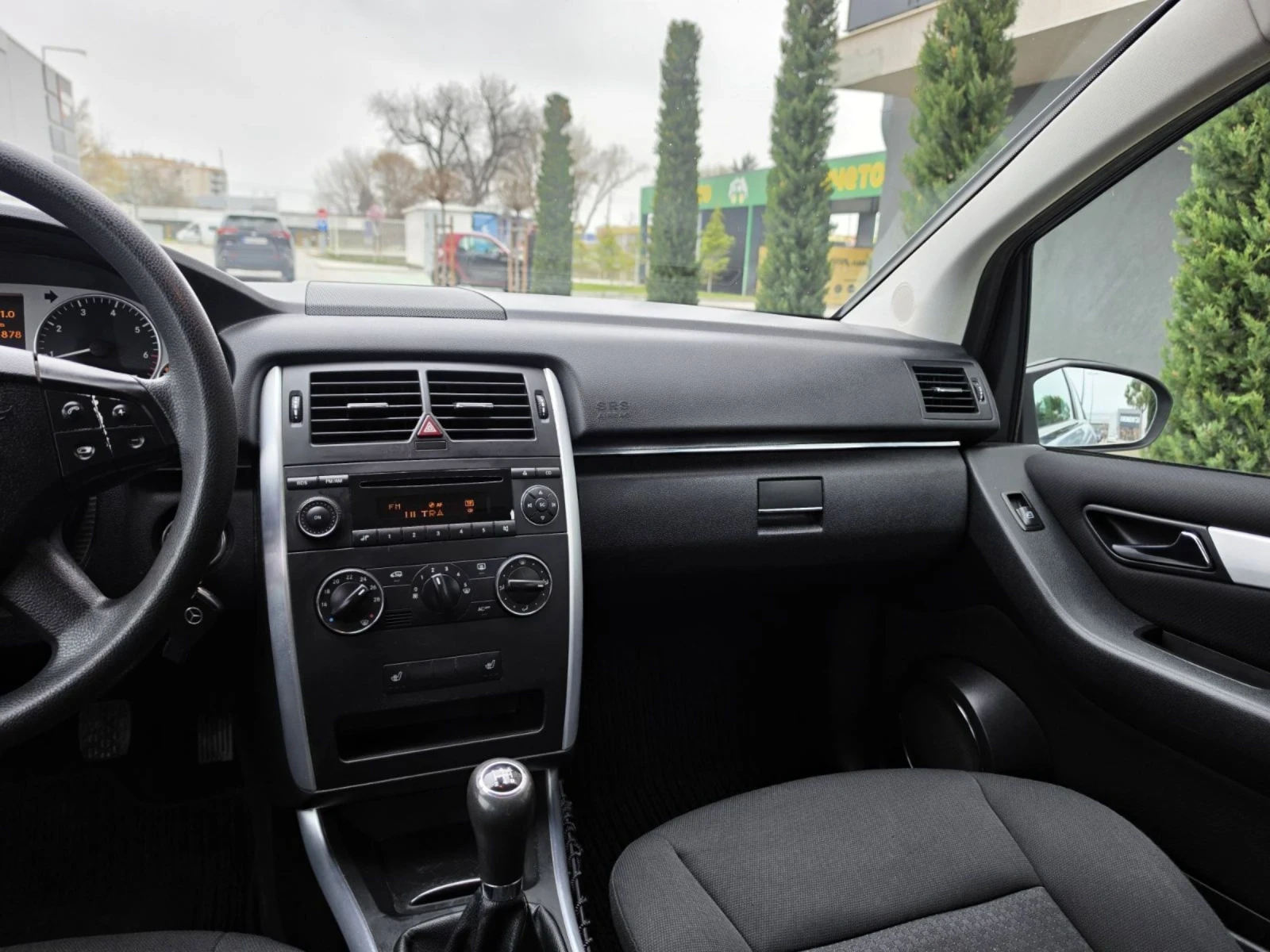 Mercedes-Benz B 150, снимка 10 - Автомобили и джипове - 54000588