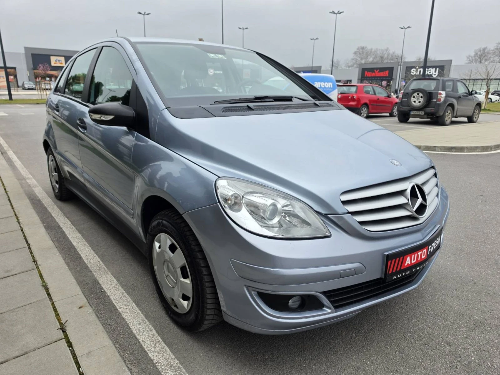 Mercedes-Benz B 150, снимка 2 - Автомобили и джипове - 54000588