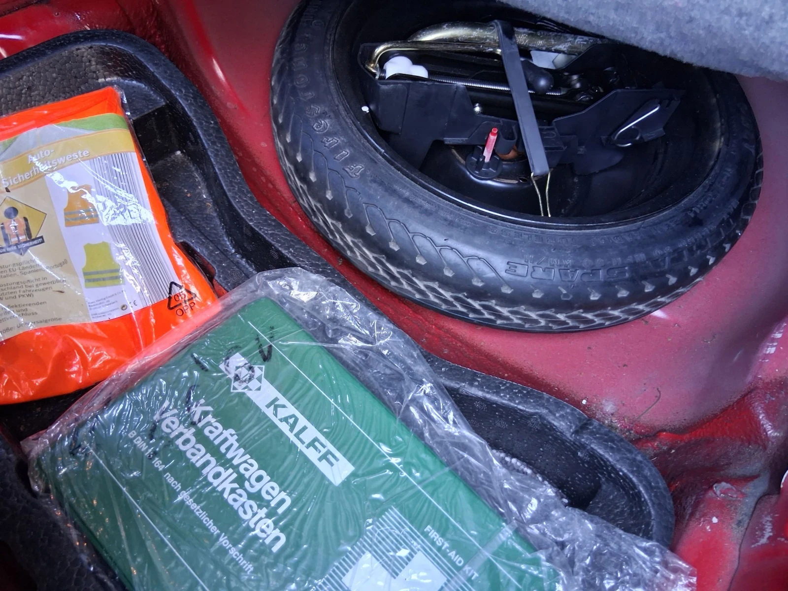 VW Polo 1.4 бензин 50000км климатик , снимка 10 - Автомобили и джипове - 54320878