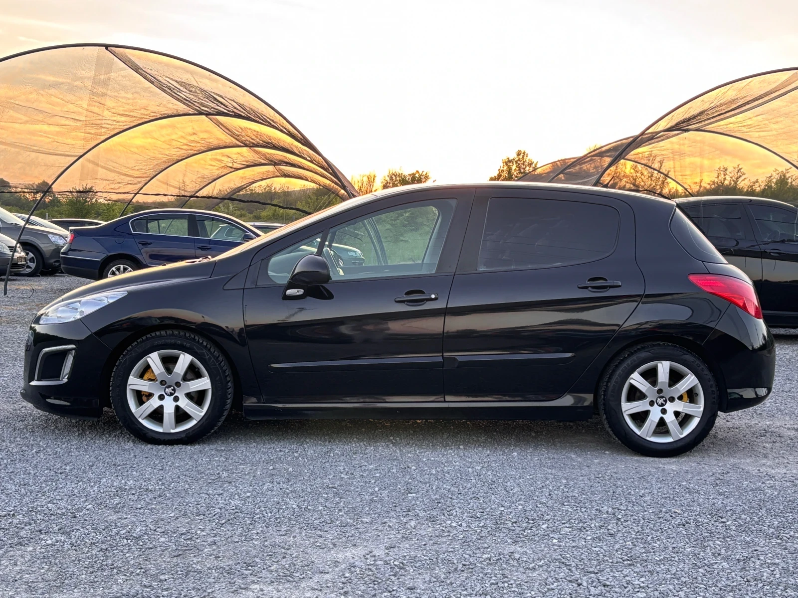 Peugeot 308 1.6 HDI face, снимка 3 - Автомобили и джипове - 54435491