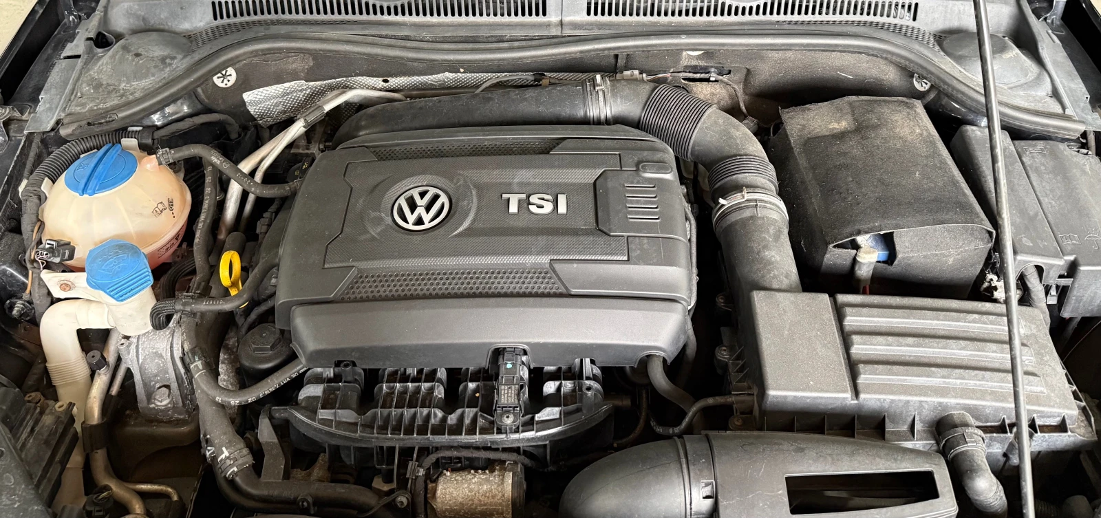 VW Golf Highline   2.0 TSI   211 к.с., снимка 17 - Автомобили и джипове - 54579180