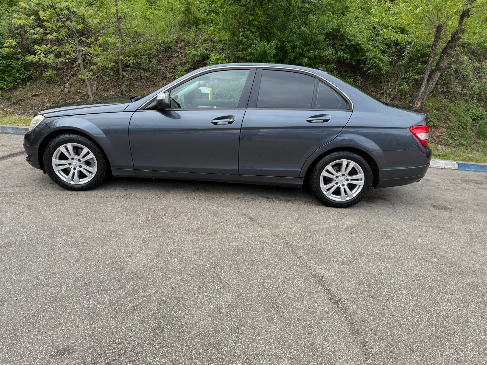 Mercedes-Benz C 180, снимка 5 - Автомобили и джипове - 54657982
