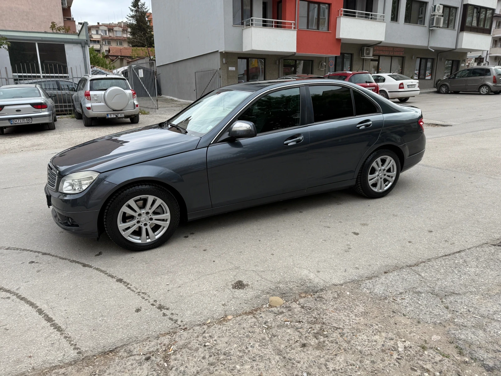 Mercedes-Benz C 180, снимка 6 - Автомобили и джипове - 54657982