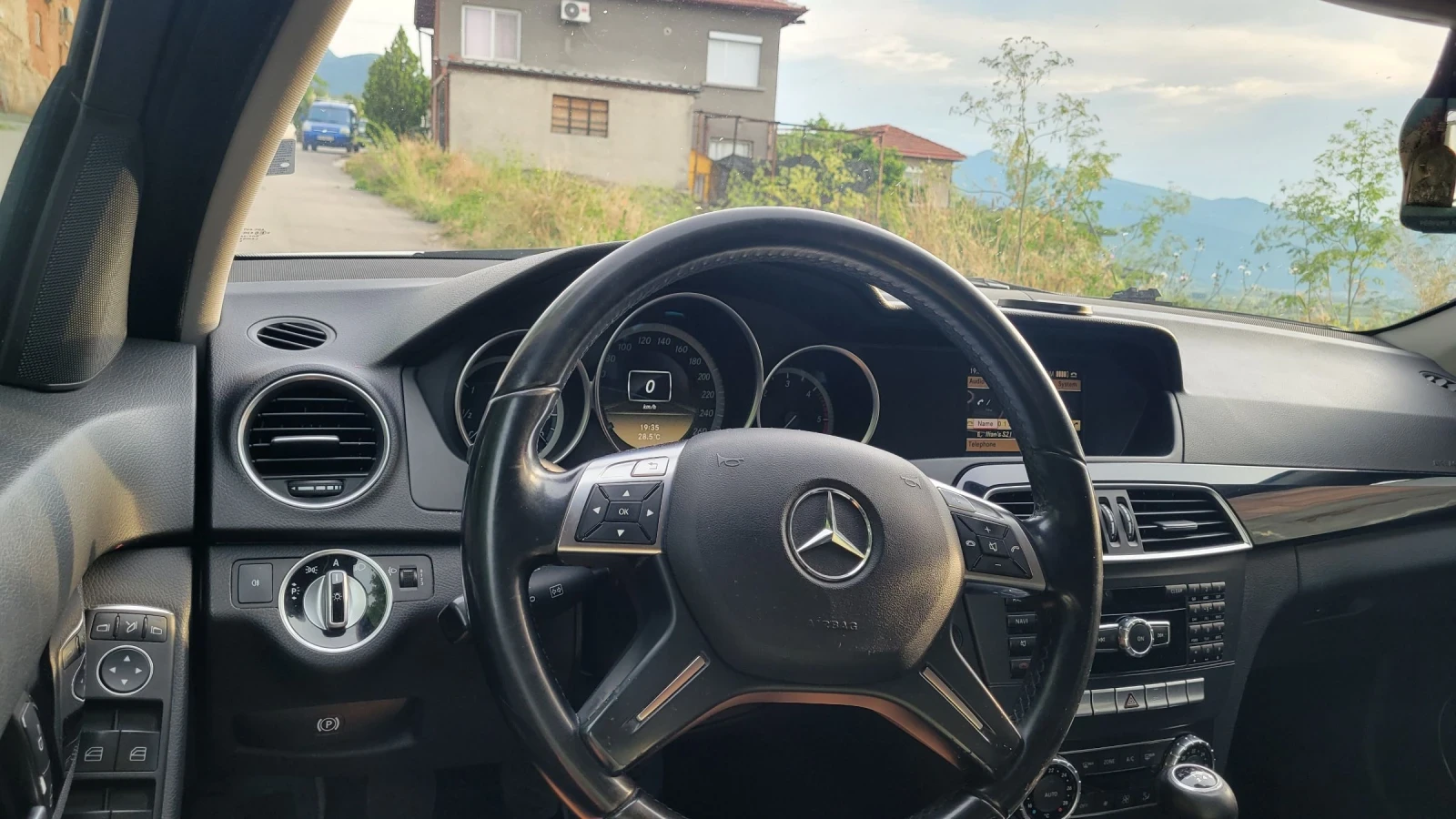 Mercedes-Benz C 180, снимка 7 - Автомобили и джипове - 54922556