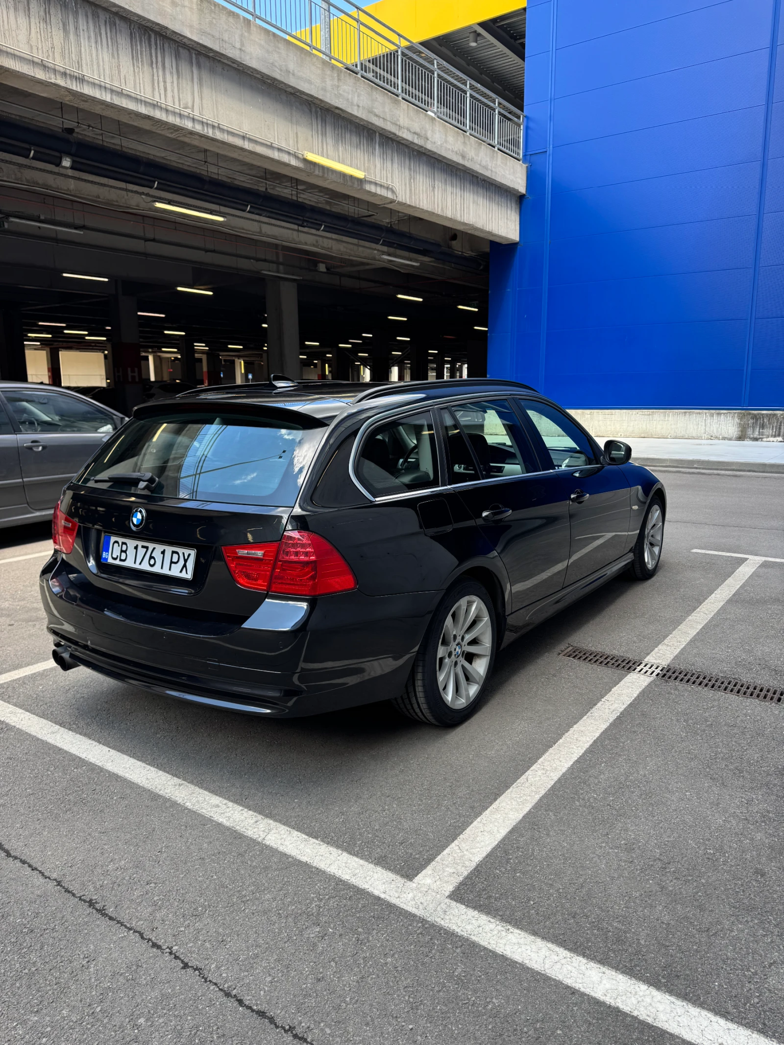BMW 330 e91 xDrive , снимка 5 - Автомобили и джипове - 55413593