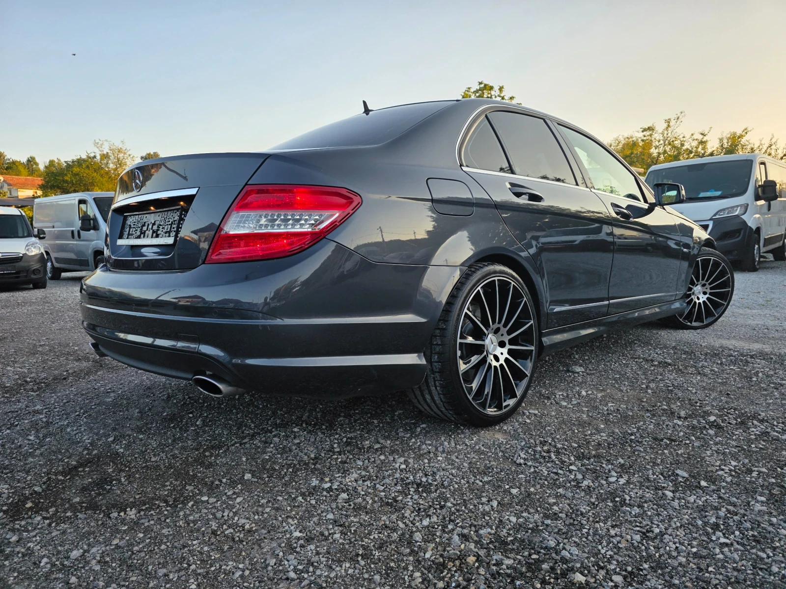 Mercedes-Benz C 350, снимка 6 - Автомобили и джипове - 55480354