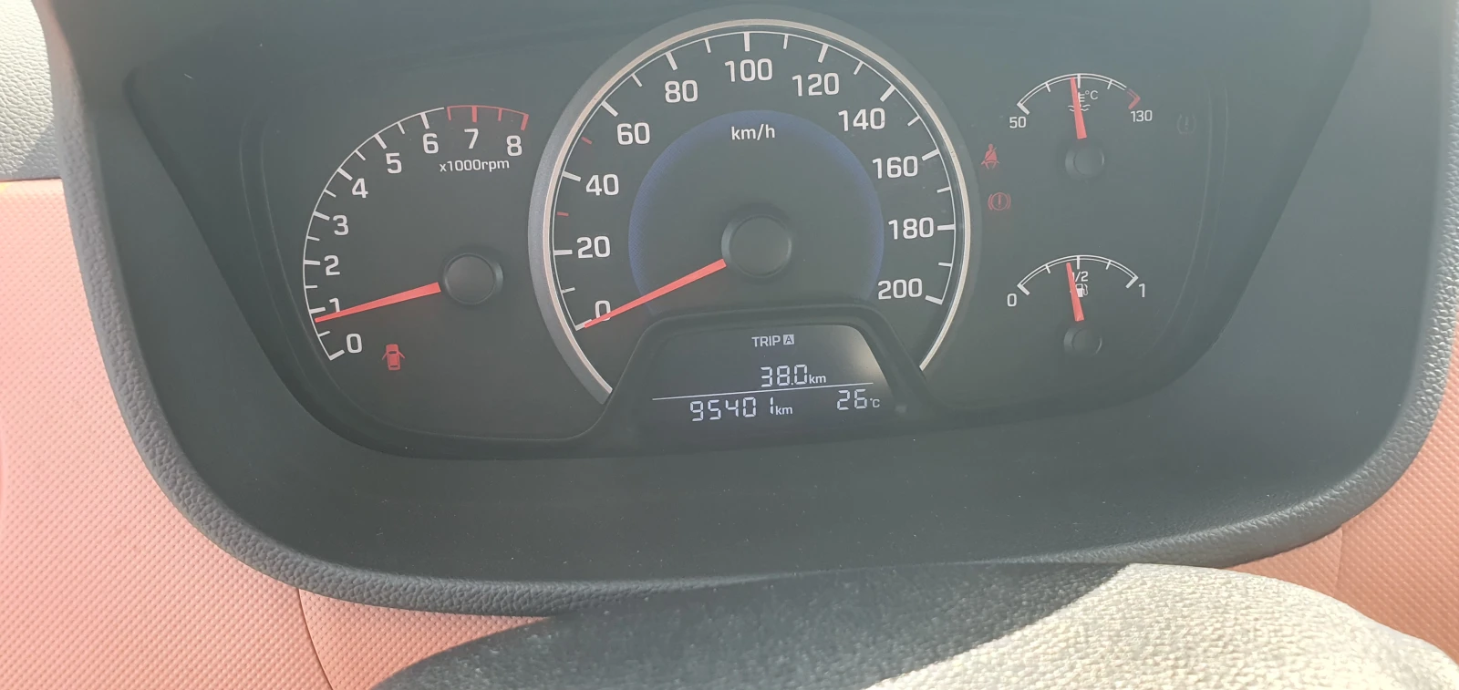 Hyundai I10 1.0I - EDITION- 95000км !!!, снимка 10 - Автомобили и джипове - 55842530