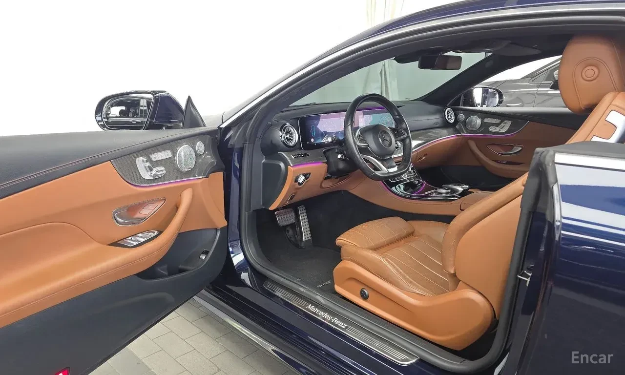 Mercedes-Benz E 400 COUPE* 4MATIC* BURMESTER* ОБДУХВАНЕ* ДИСТРОНИК* , снимка 5 - Автомобили и джипове - 56318656