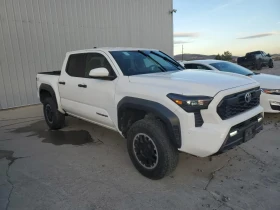 Toyota Tacoma TRD OFF-ROAD, снимка 2