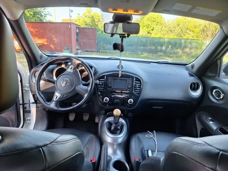 Nissan Juke 1.6i, снимка 10 - Автомобили и джипове - 46503695