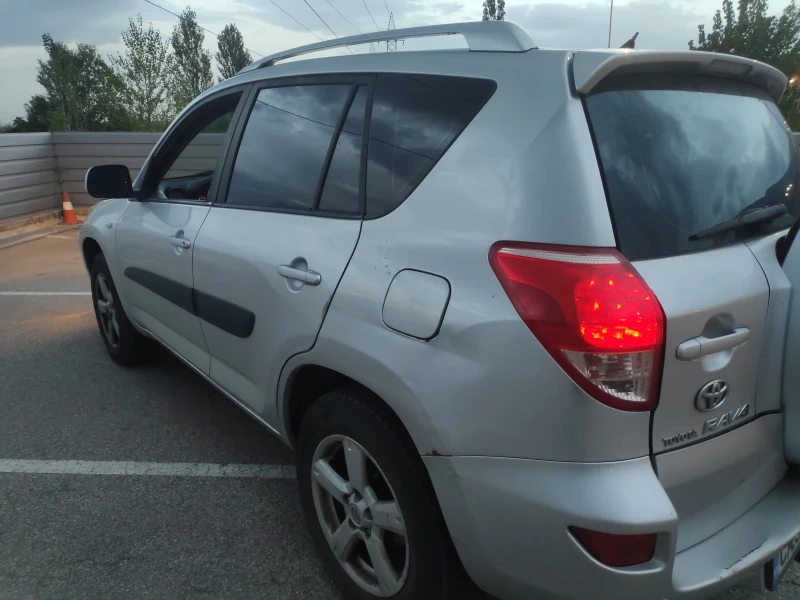 Toyota Rav4 2.0 vvti / Газ-Бензин , снимка 6 - Автомобили и джипове - 47458300