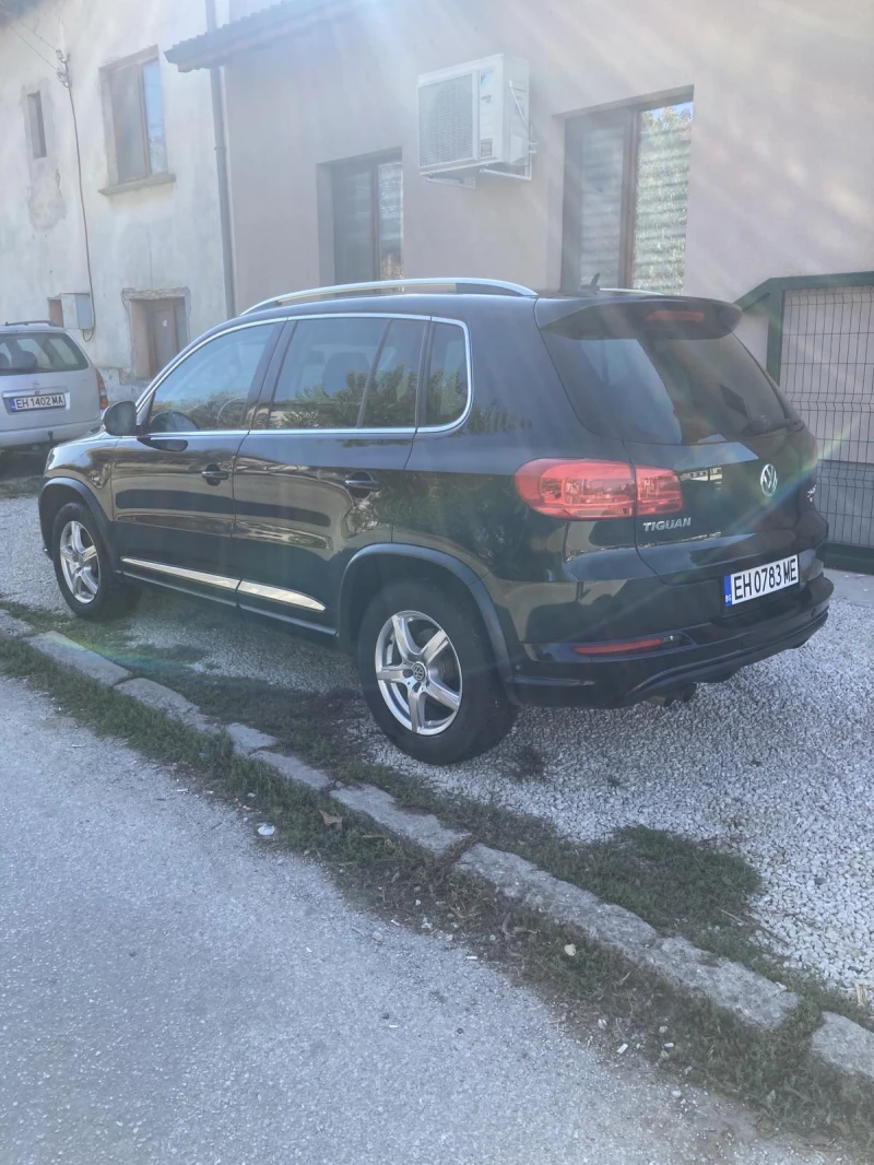 VW Tiguan, снимка 4 - Автомобили и джипове - 47798593