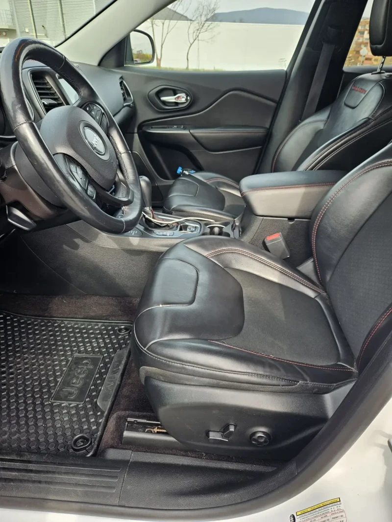 Jeep Cherokee 3.2 Trailhawk Нов газов инжекцион Landi Renzo , снимка 12 - Автомобили и джипове - 49621390