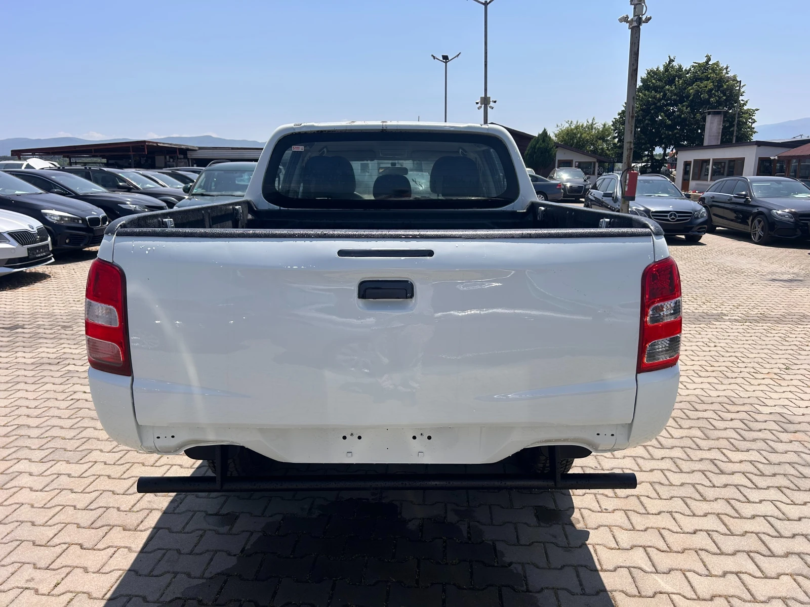 Mitsubishi L200 2.4DI-D Doppelkabine 4WD EURO 5 - изображение 7