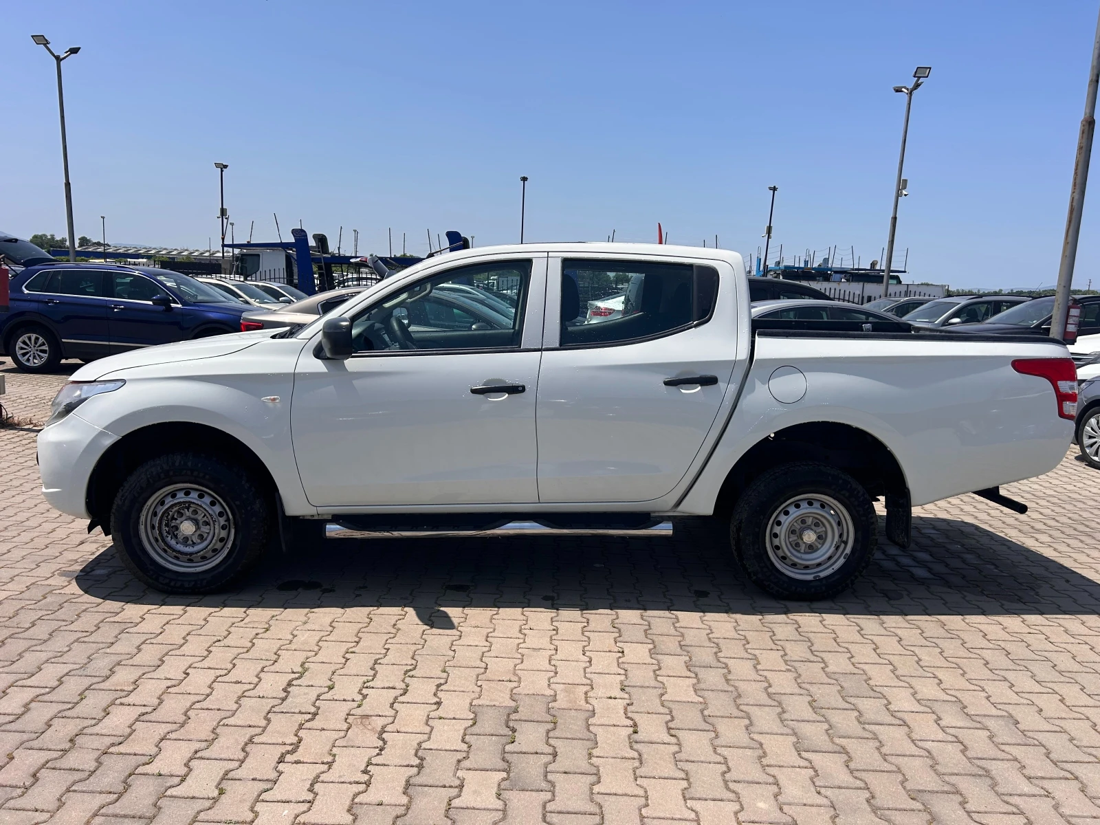 Mitsubishi L200 2.4DI-D Doppelkabine 4WD EURO 5 - изображение 10