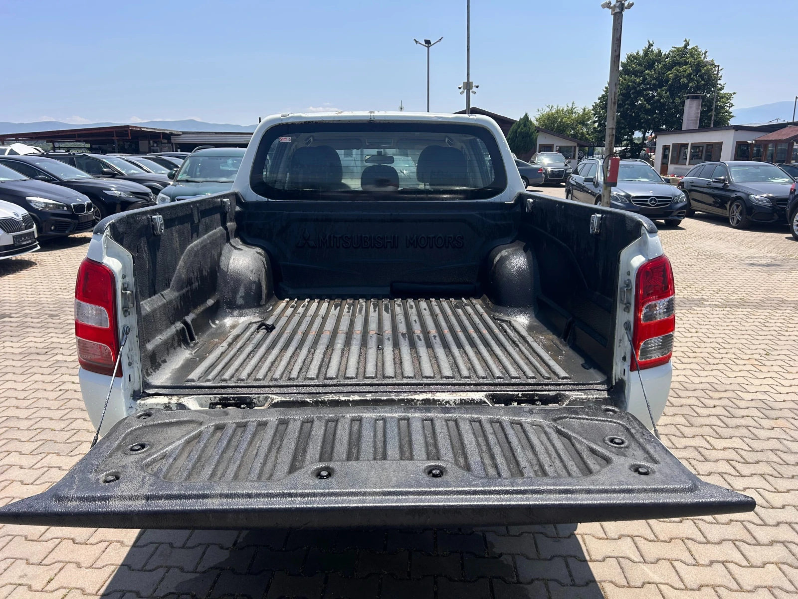 Mitsubishi L200 2.4DI-D Doppelkabine 4WD EURO 5 - изображение 8