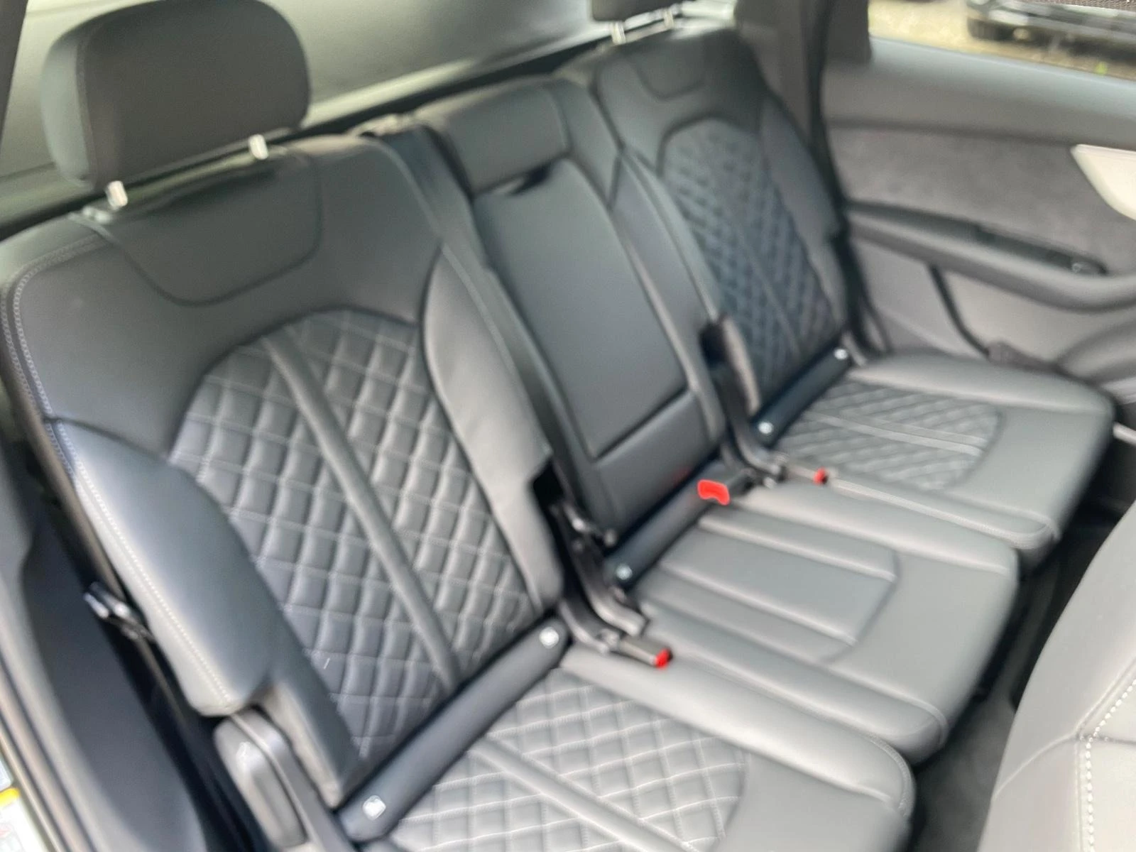 Audi Q7 50 TDI/FACELIFT/S-LINE/S-SEATS/B&O/PANO/7-МЕСТЕН/ - изображение 9