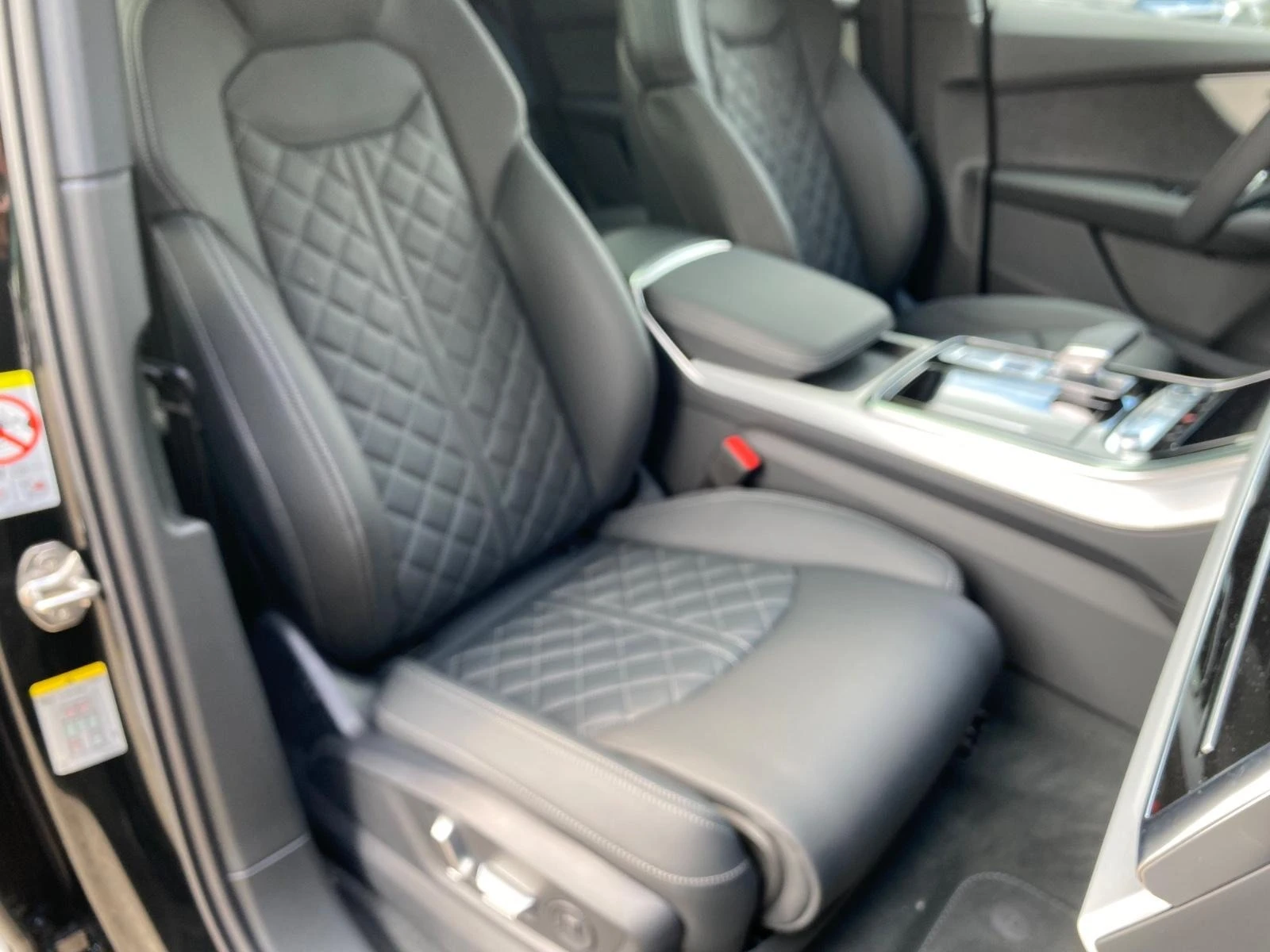 Audi Q7 50 TDI/FACELIFT/S-LINE/S-SEATS/B&O/PANO/7-МЕСТЕН/ - изображение 8