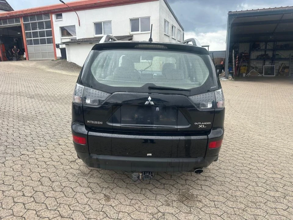 Mitsubishi Outlander 2, 4* 170* AC* NAVI* PDC* КОЖА* AUT* F1* 4WD  - изображение 3