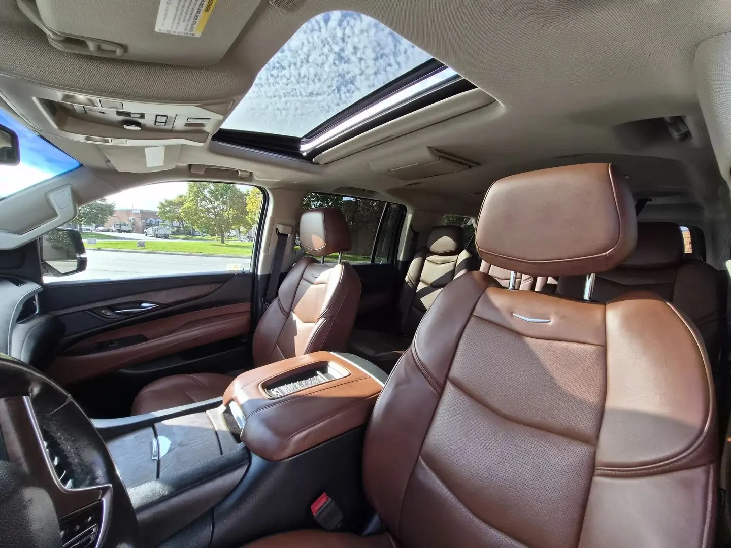 Cadillac Escalade Premium* Bose* 6+ 1* Head up* Телевизори - изображение 9