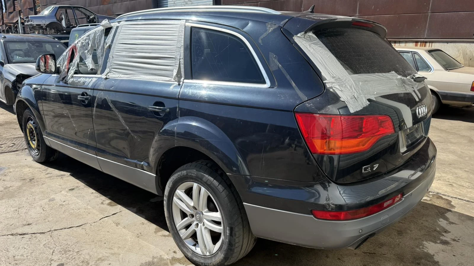 Audi Q7, снимка 3 - Автомобили и джипове - 53903291