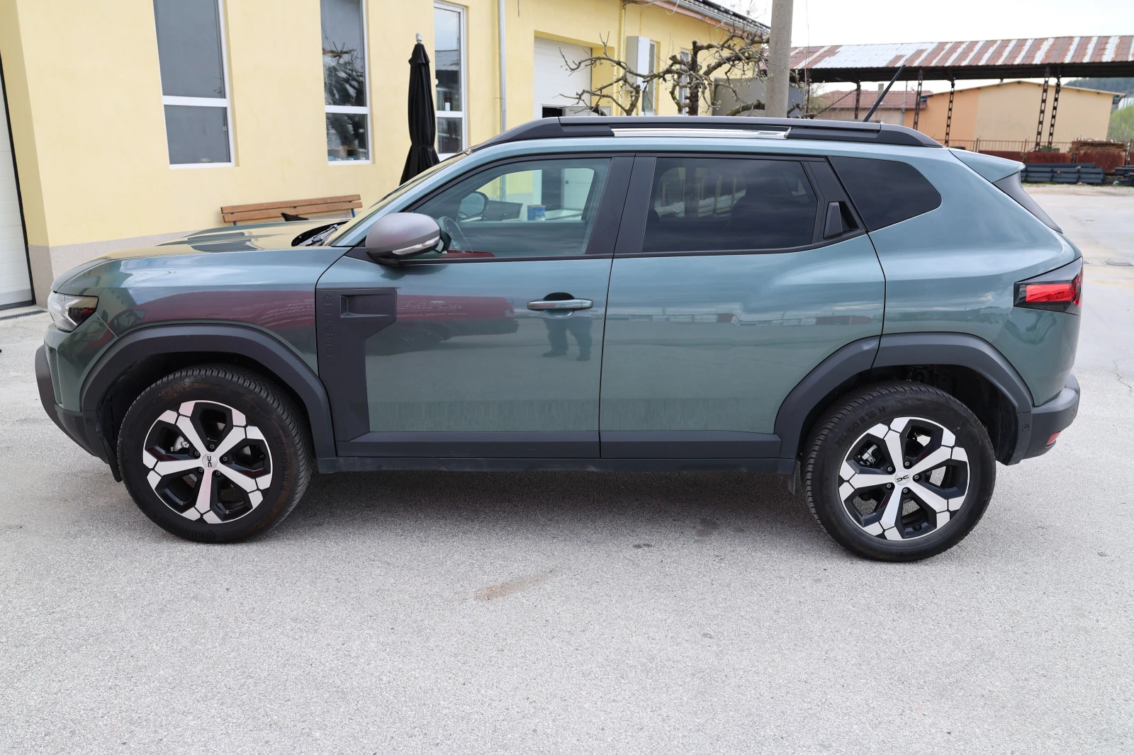 Dacia Duster, снимка 5 - Автомобили и джипове - 54339245