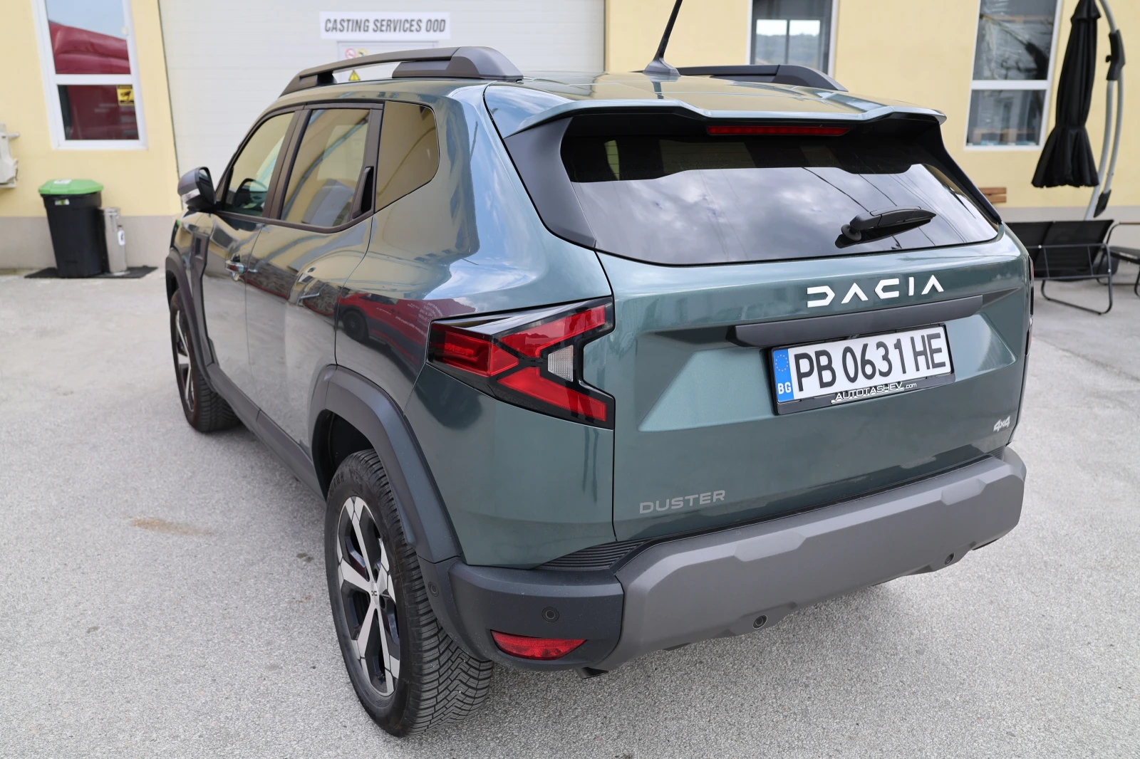 Dacia Duster, снимка 10 - Автомобили и джипове - 54339245