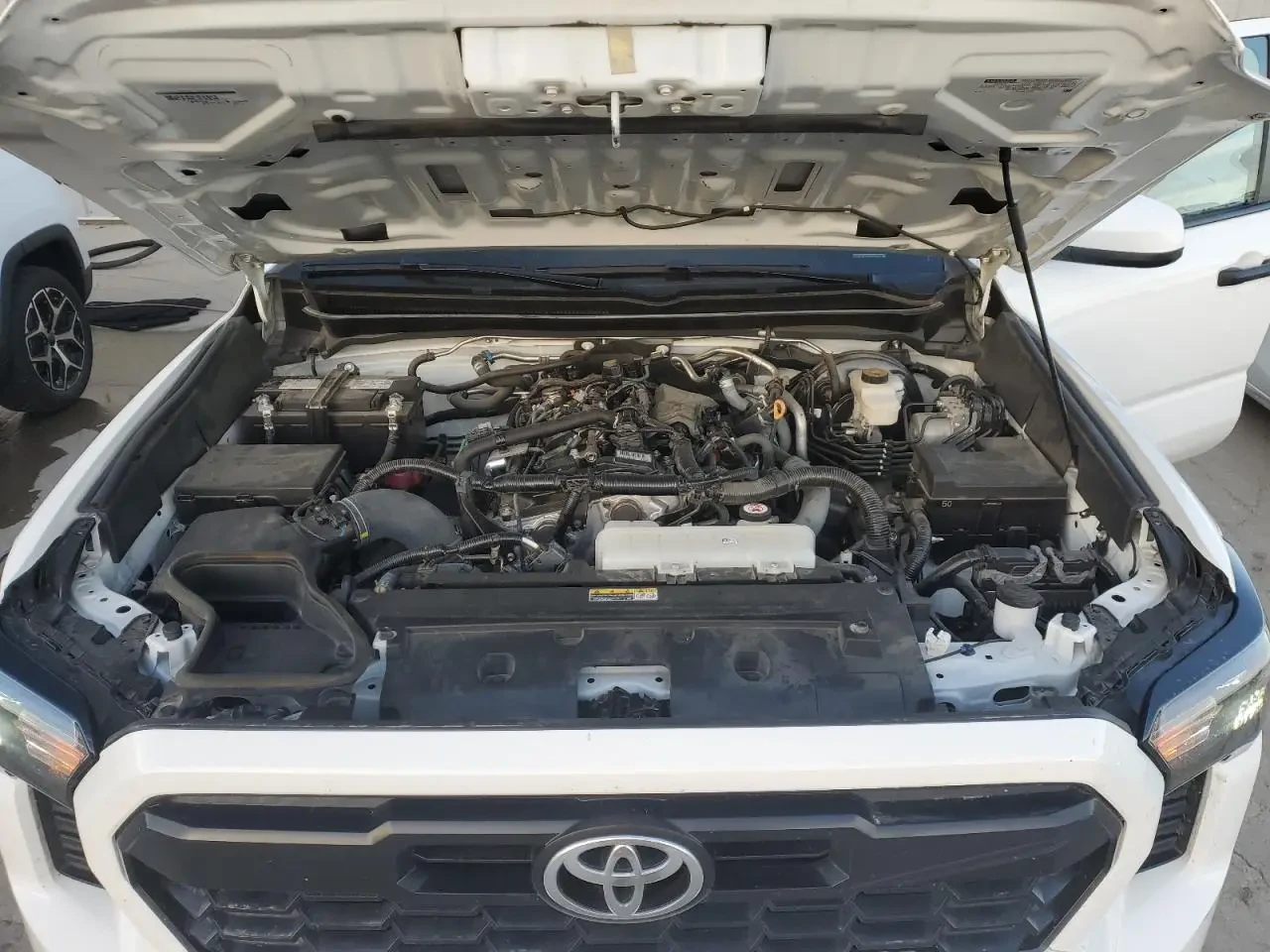 Toyota Tacoma TRD OFF-ROAD, снимка 11 - Автомобили и джипове - 54364959